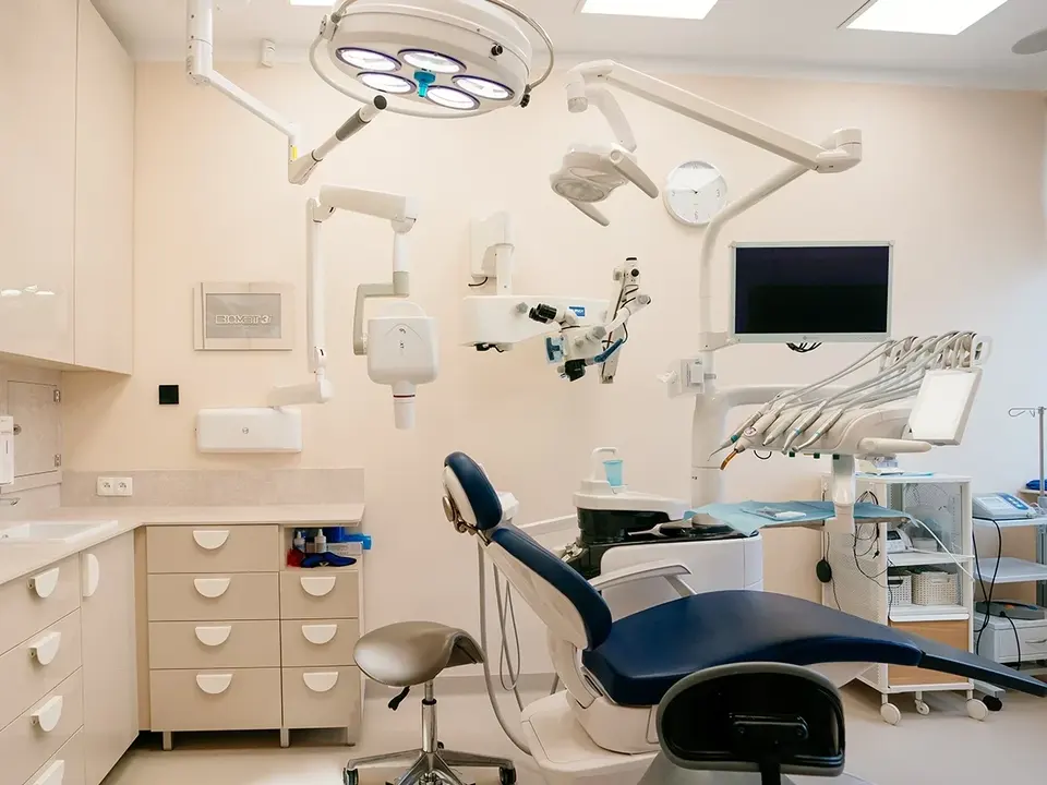 Gabinet zabiegowy, Centrum Stomatologii UNI-DENT